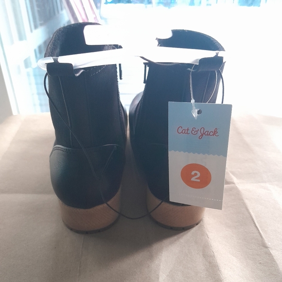 Cat & Jack Black Booties - Picture 2 of 4